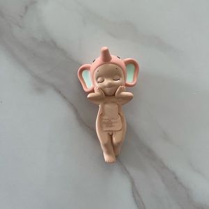 Sold / Sonny angel hipper (dreaming series)